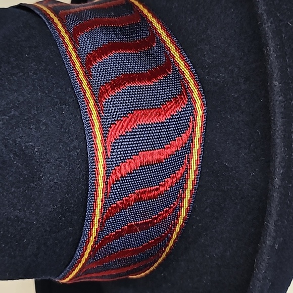 Vintage Adolfo II New York/Paris Stylish Woman's Hat NWT - Picture 2 of 5